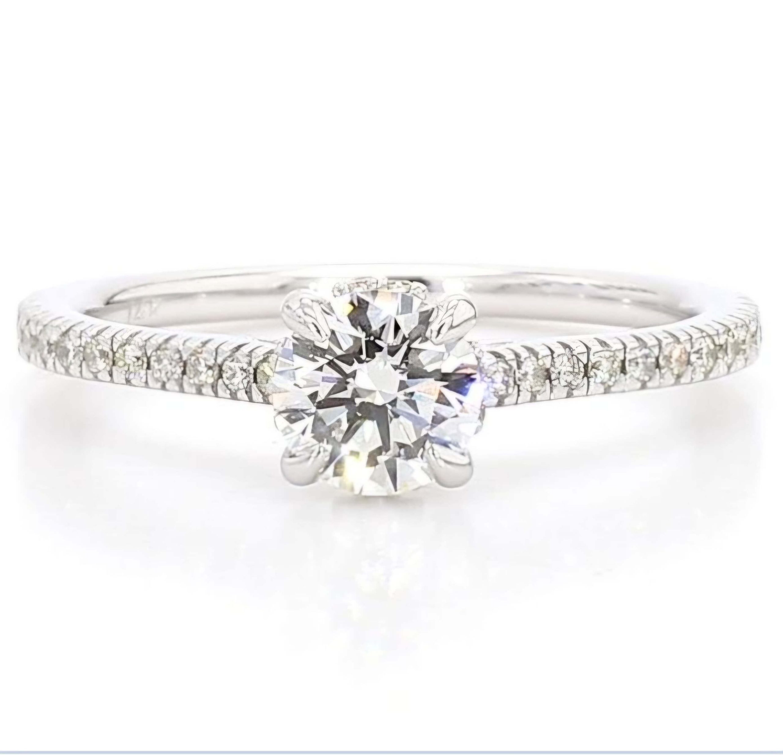 Elaris Whisper Solitaire Ring