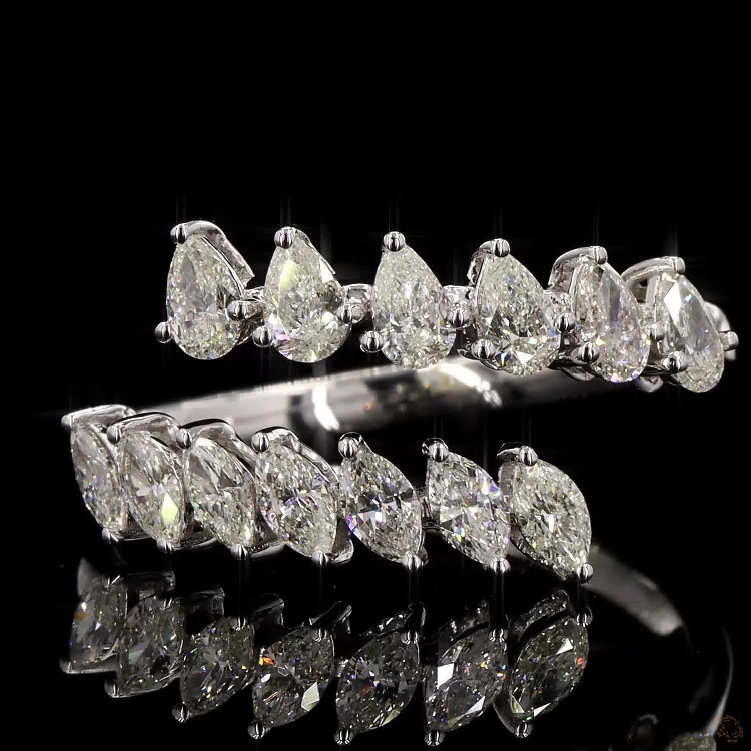 Veliora Twin Crest Ring - Image 2