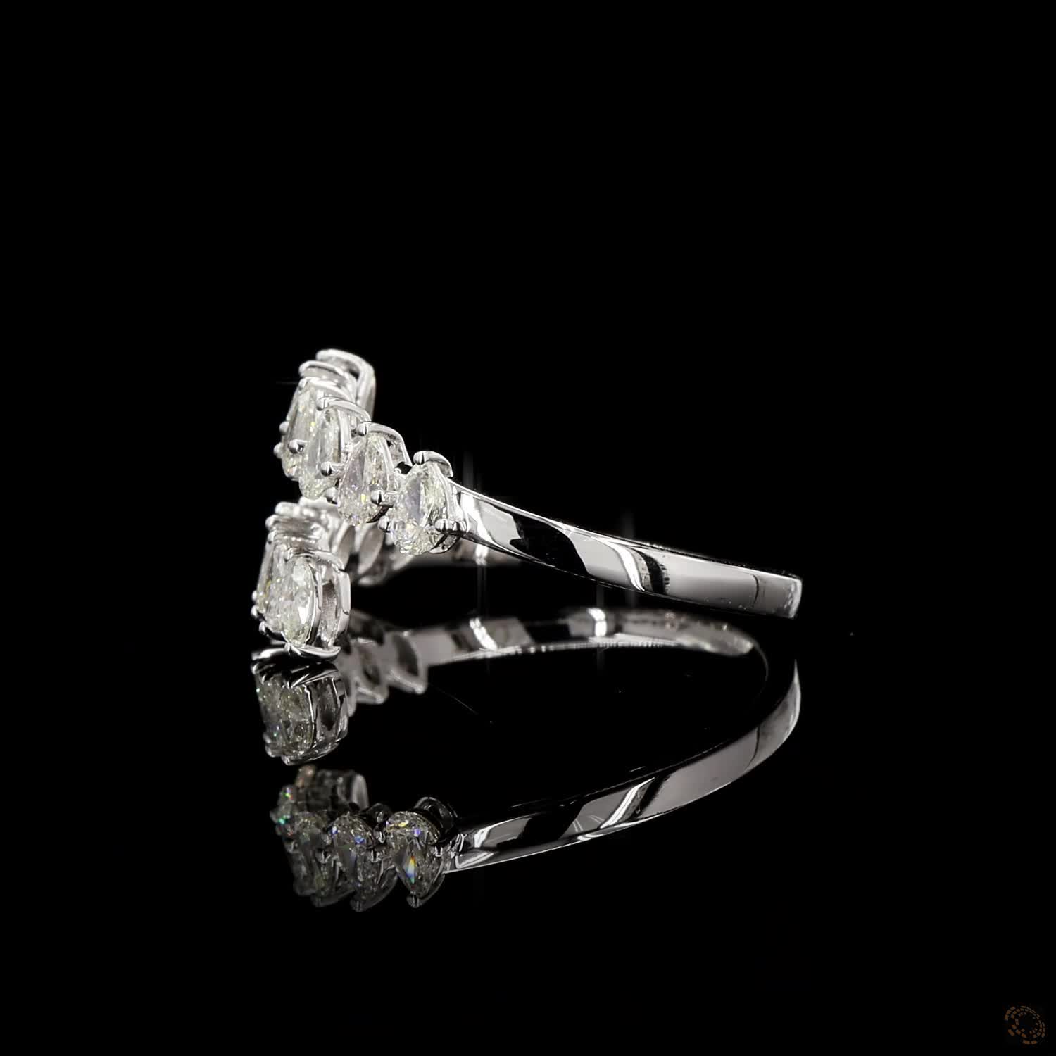 Veliora Twin Crest Ring - Image 4